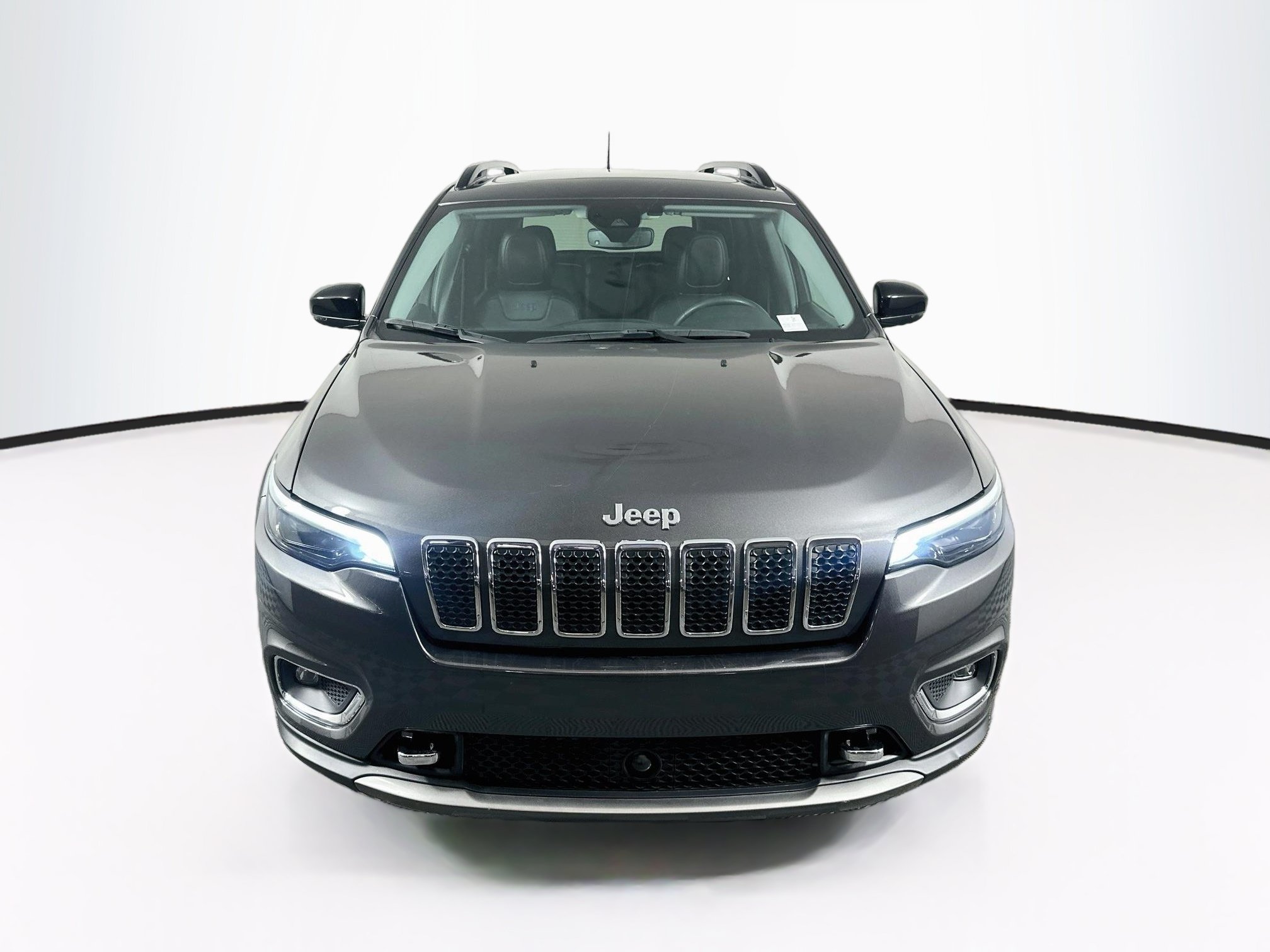 Used 2022 Jeep Cherokee Limited w/ Elite Package AWD/4WD image 2