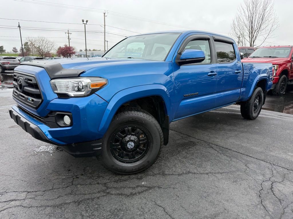 Used 2017 Toyota Tacoma 4x4 Double Cab image 1