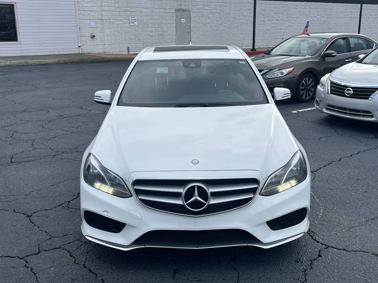 Used 2014 Mercedes-Benz E 350 Sedan image 4