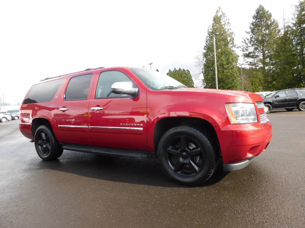 Used 2014 Chevrolet Suburban LTZ AWD/4WD image 1