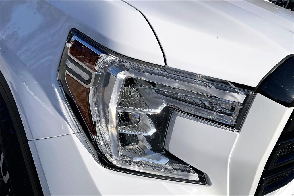 Used 2021 GMC Sierra 1500 AT4 w/ Driver Alert Package I image 31