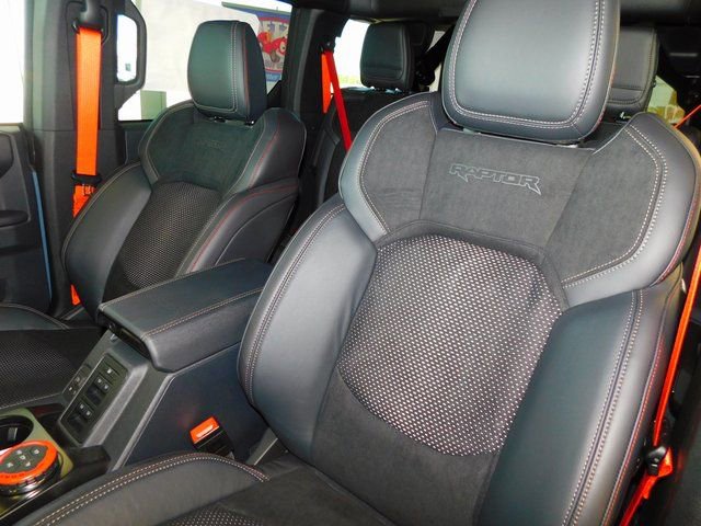 New 2025 Ford Bronco Raptor image 16