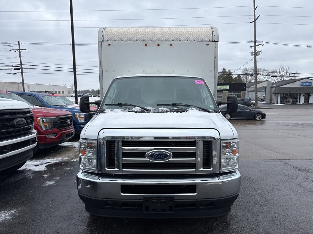 Used 2021 Ford E-350 and Econoline 350 Super Duty w/ Power Windows & Locks Group image 2