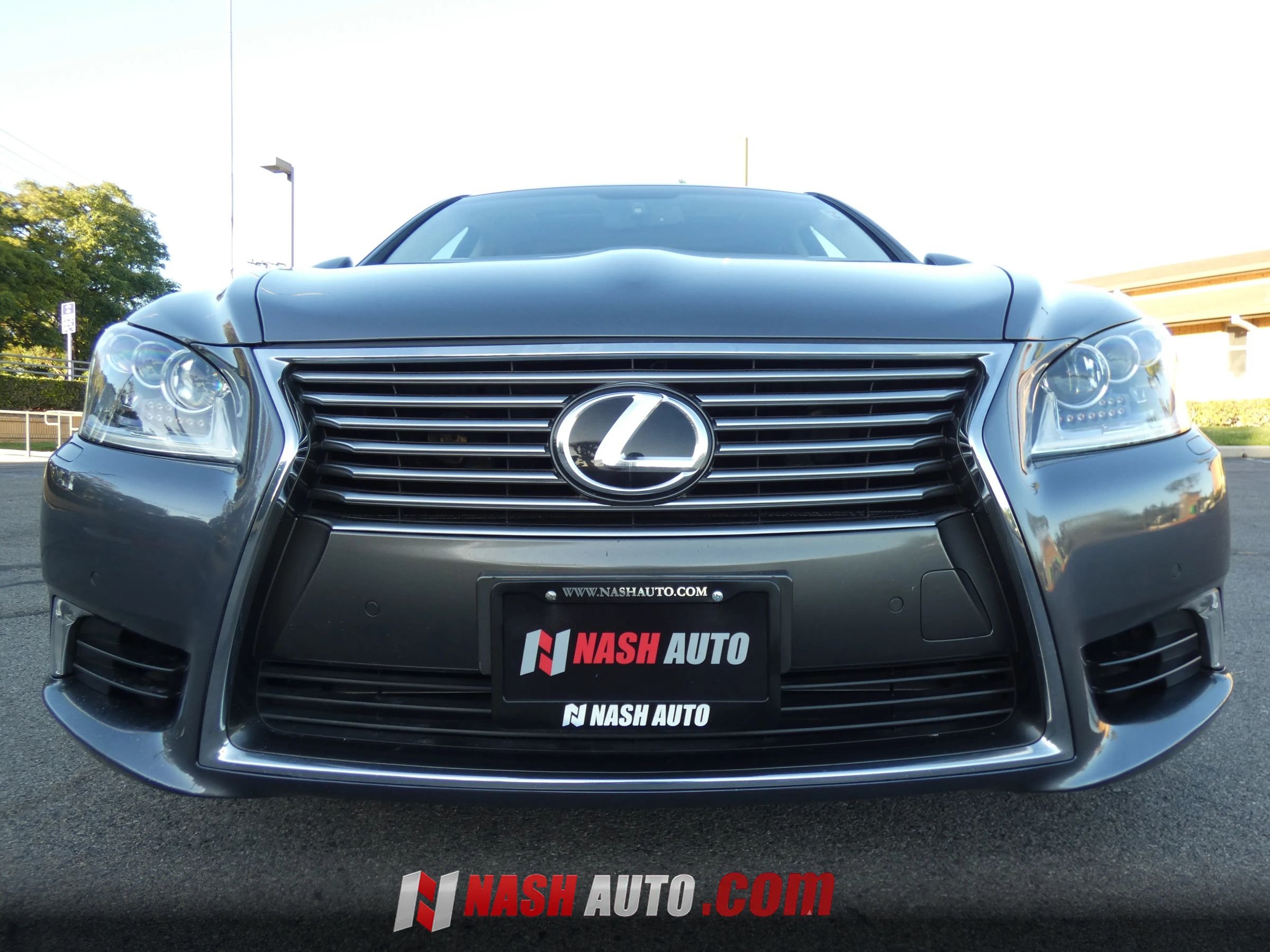 Used 2013 Lexus LS 460 w/ Ultra Luxury Pkg RWD image 18