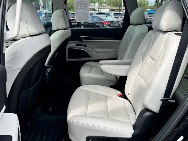 Used 2022 Kia Telluride SX w/ SX Prestige Package AWD/4WD image 19