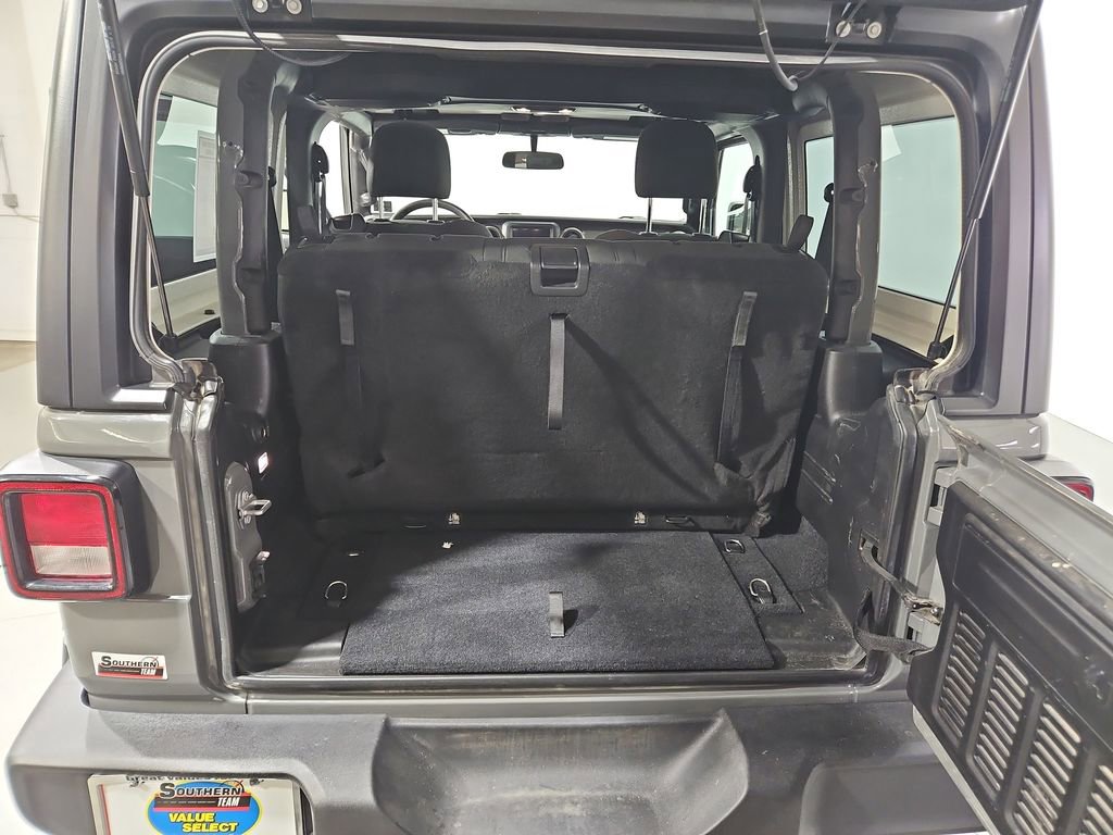 Used 2019 Jeep Wrangler Sport S image 26