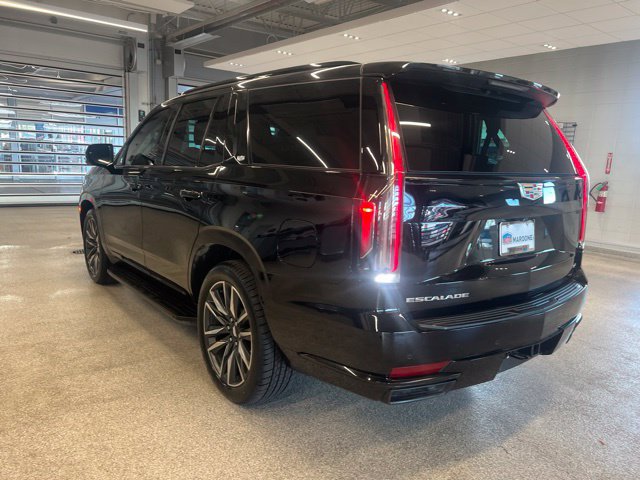Used 2022 Cadillac Escalade Sport w/ Touring Package AWD/4WD image 7