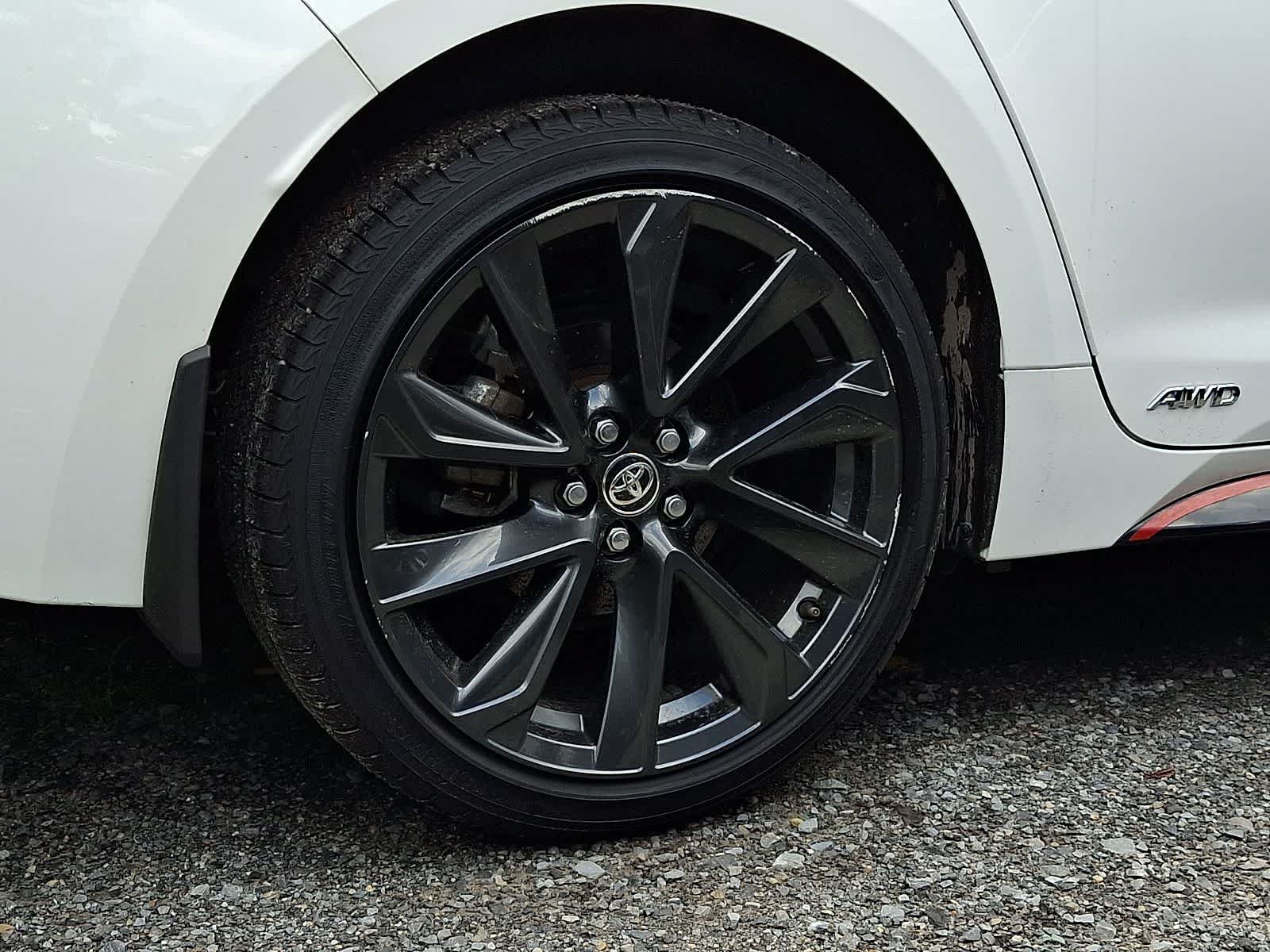 Used 2023 Toyota Corolla SE AWD/4WD image 5