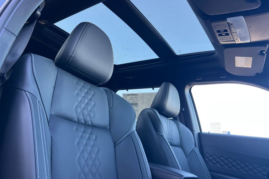 New 2025 Mitsubishi Outlander SEL Black Edition image 19