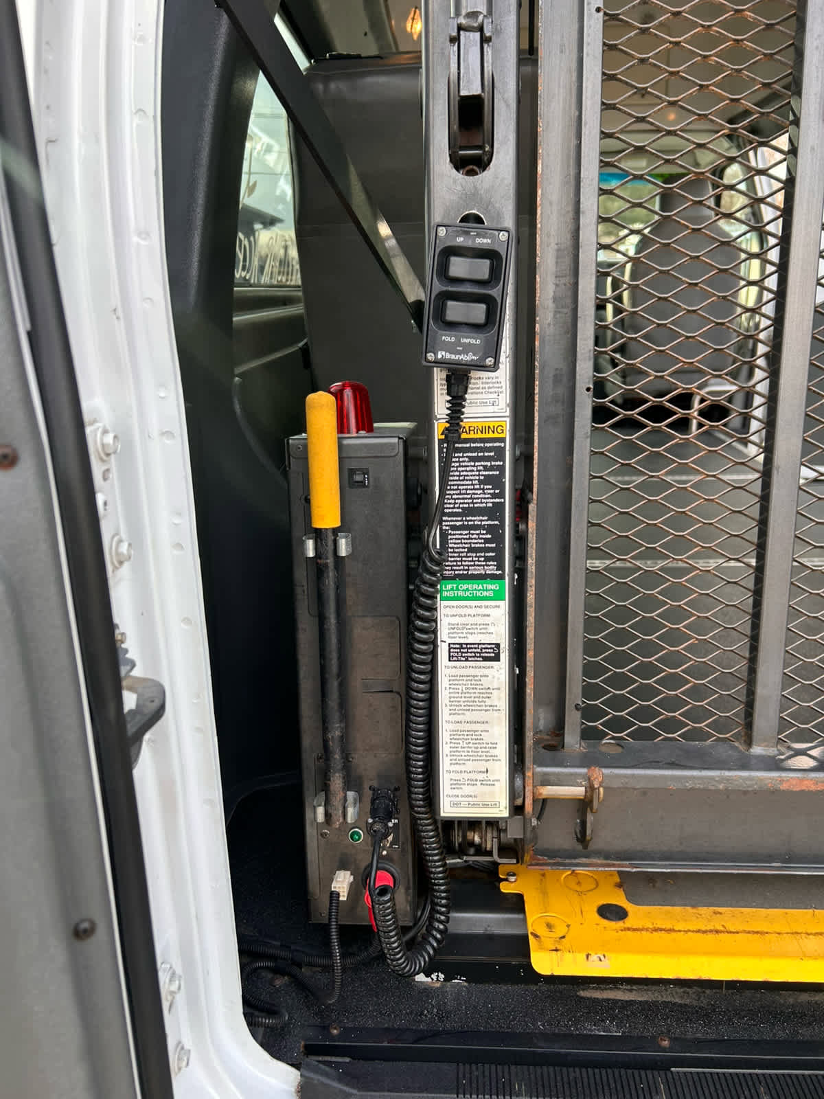 Used 2012 Ford E-250 and Econoline 250 Extended w/ PWR Group RWD image 20