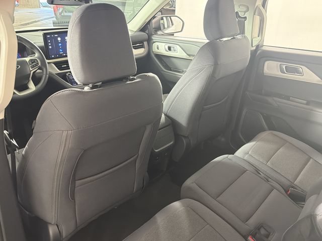 Used 2026 Ford Explorer Active RWD image 22