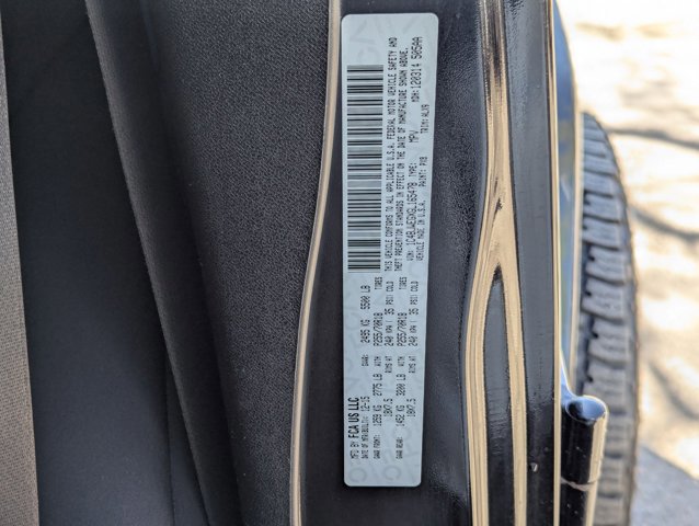 Used 2016 Jeep Wrangler Unlimited Sahara w/ Connectivity Group AWD/4WD image 16