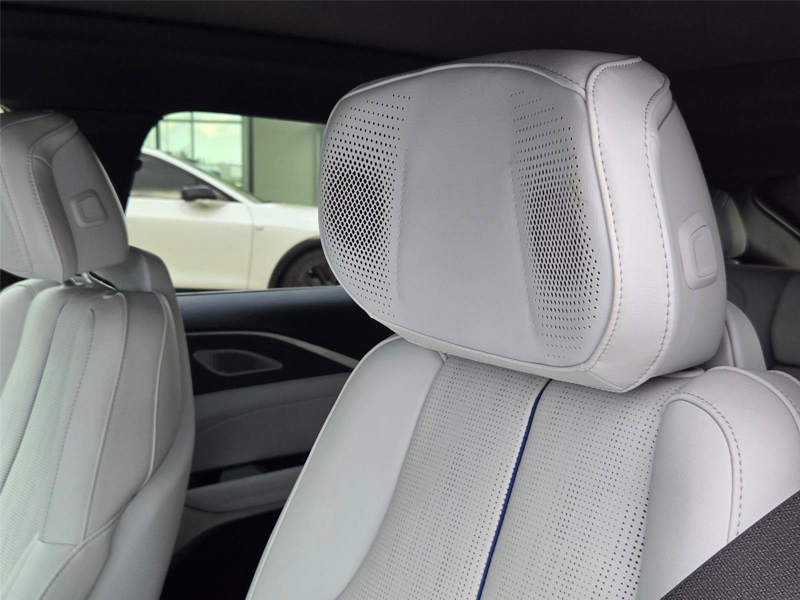 Certified 2024 Cadillac Lyriq Sport RWD image 12
