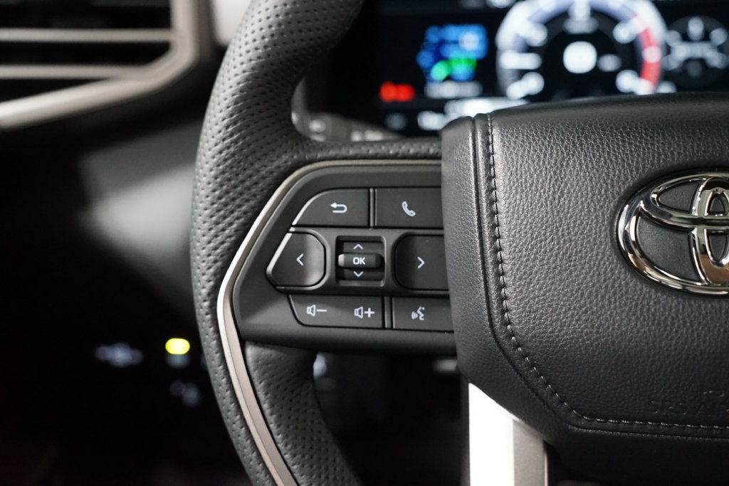 New 2026 Toyota Tundra Limited AWD/4WD image 16