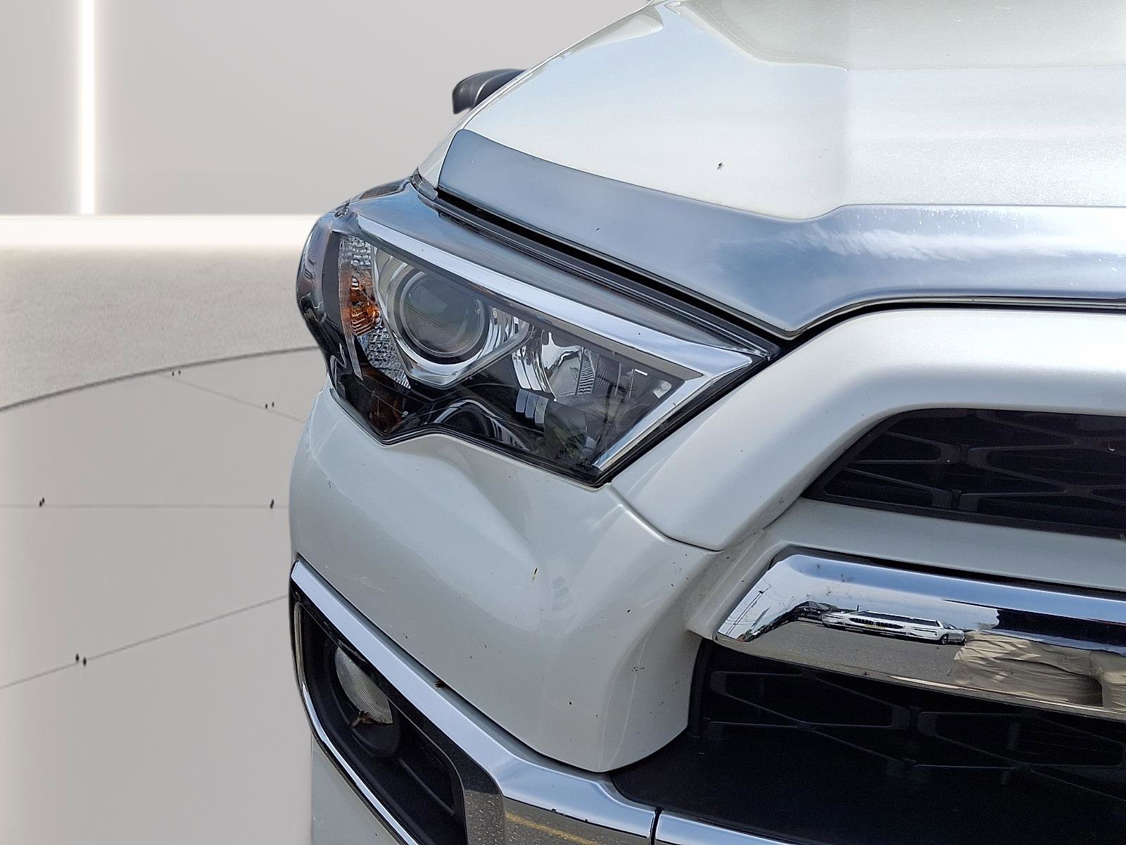 Used 2018 Toyota 4Runner Limited AWD/4WD image 74