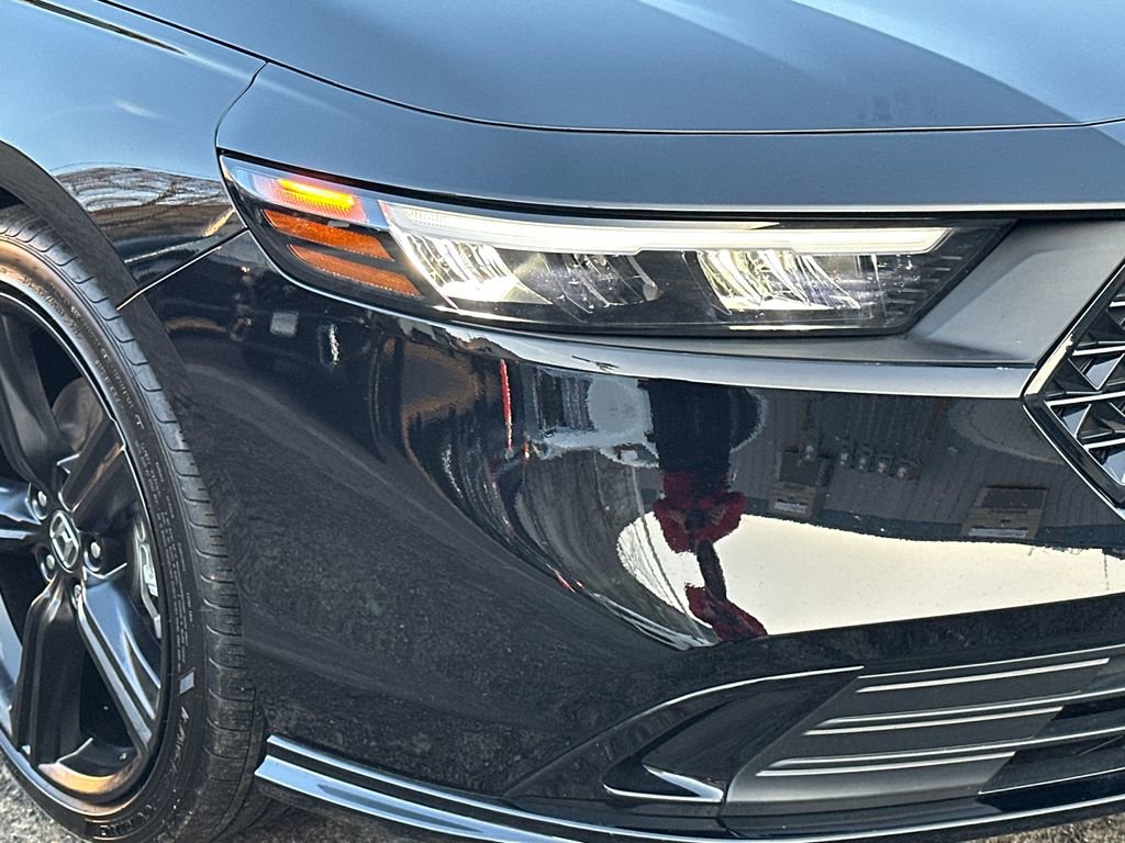 Certified 2025 Honda Accord Sport image 8
