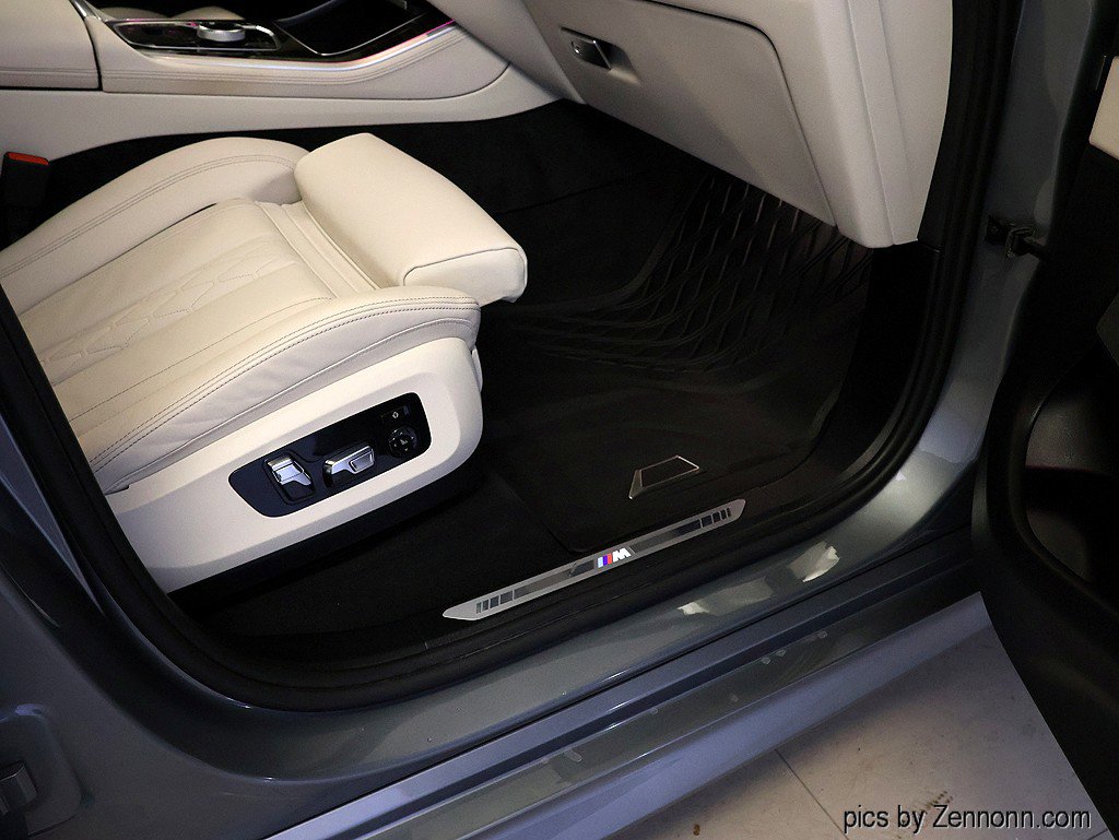 Certified 2024 BMW X5 xDrive40i w/ Executive Package image 37