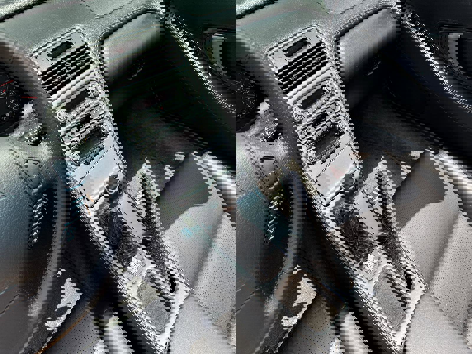 Used 2005 Acura NSX T image 34