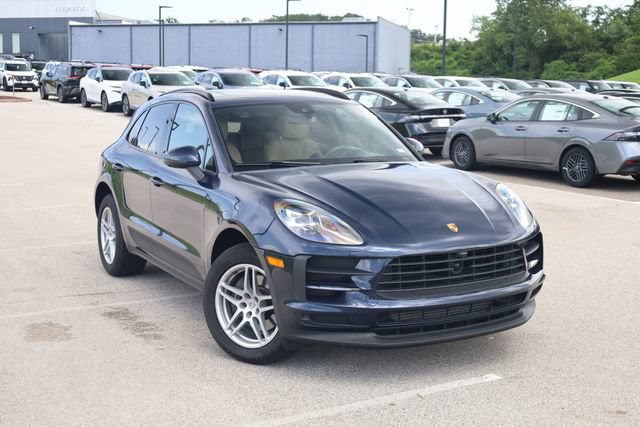Used 2019 Porsche Macan AWD/4WD image 2