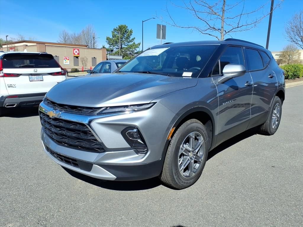 New 2026 Chevrolet Blazer LT w/ Convenience Package FWD image 30