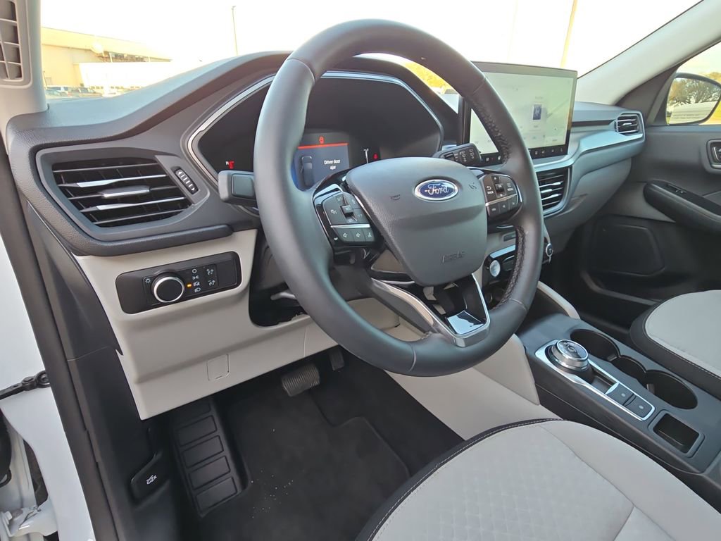 New 2025 Ford Escape Active w/ Tech Pack #1 image 15