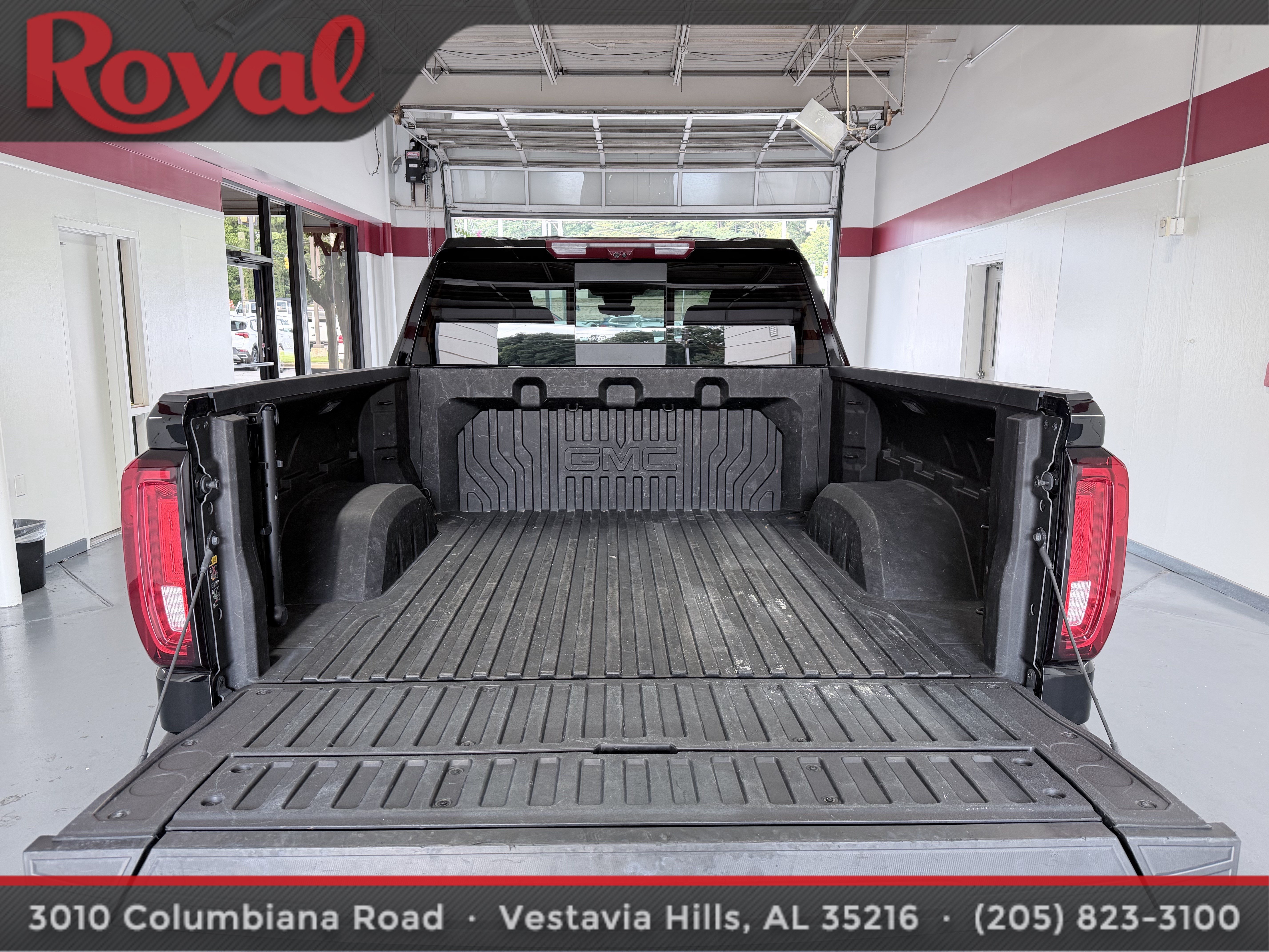 Used 2025 GMC Sierra 1500 Denali Ultimate AWD/4WD image 7