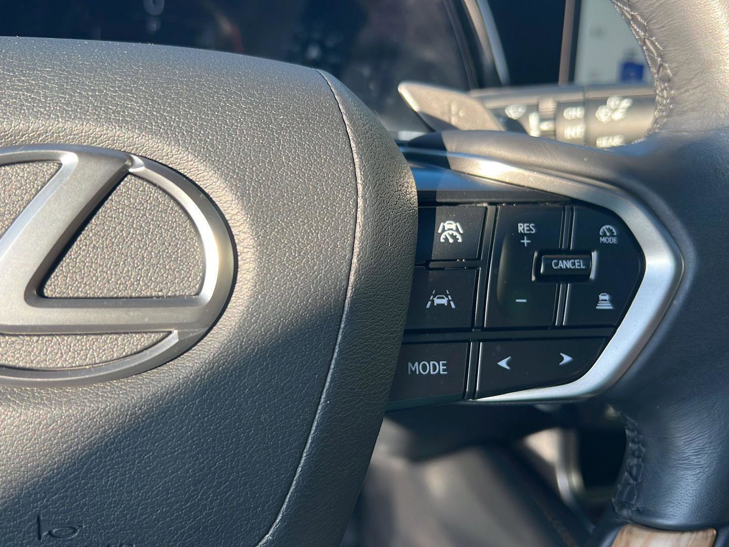 Certified 2025 Lexus RX 350 Premium w/ Accessory Package (Z1) image 22