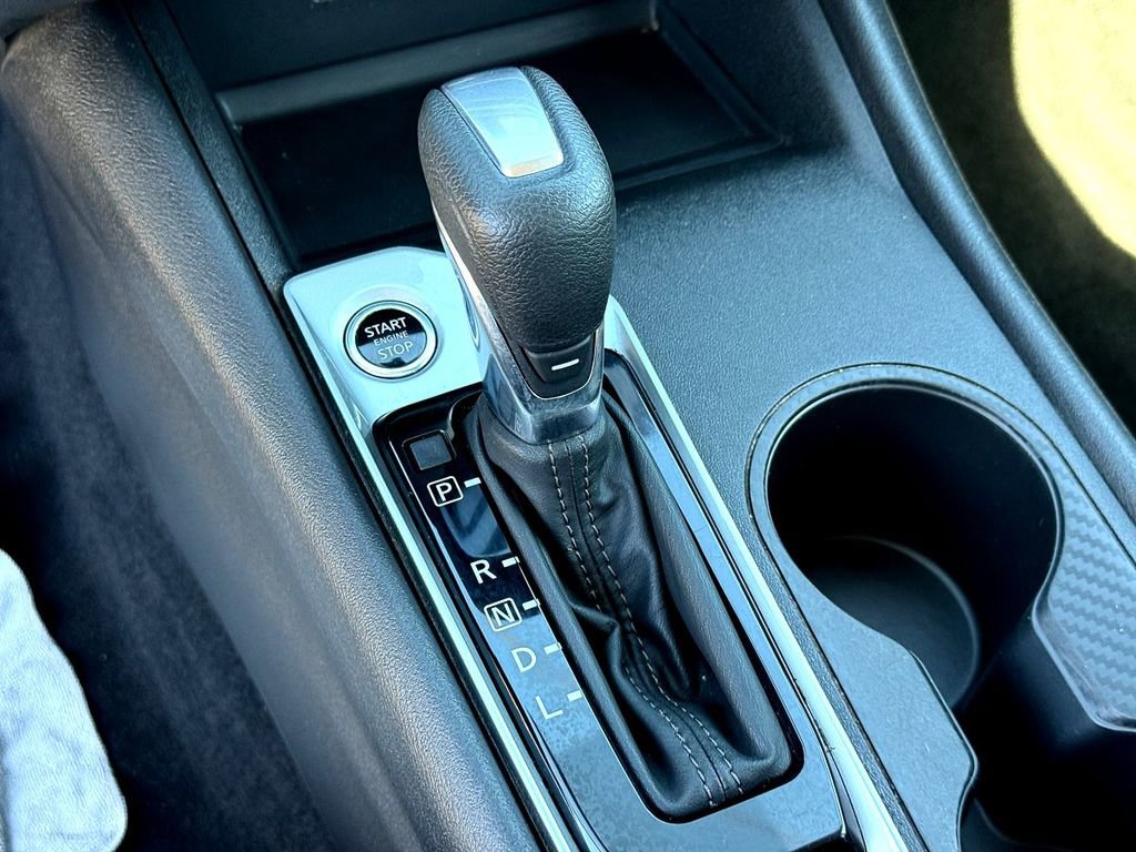 Used 2025 Nissan Altima 2.5 SV image 21