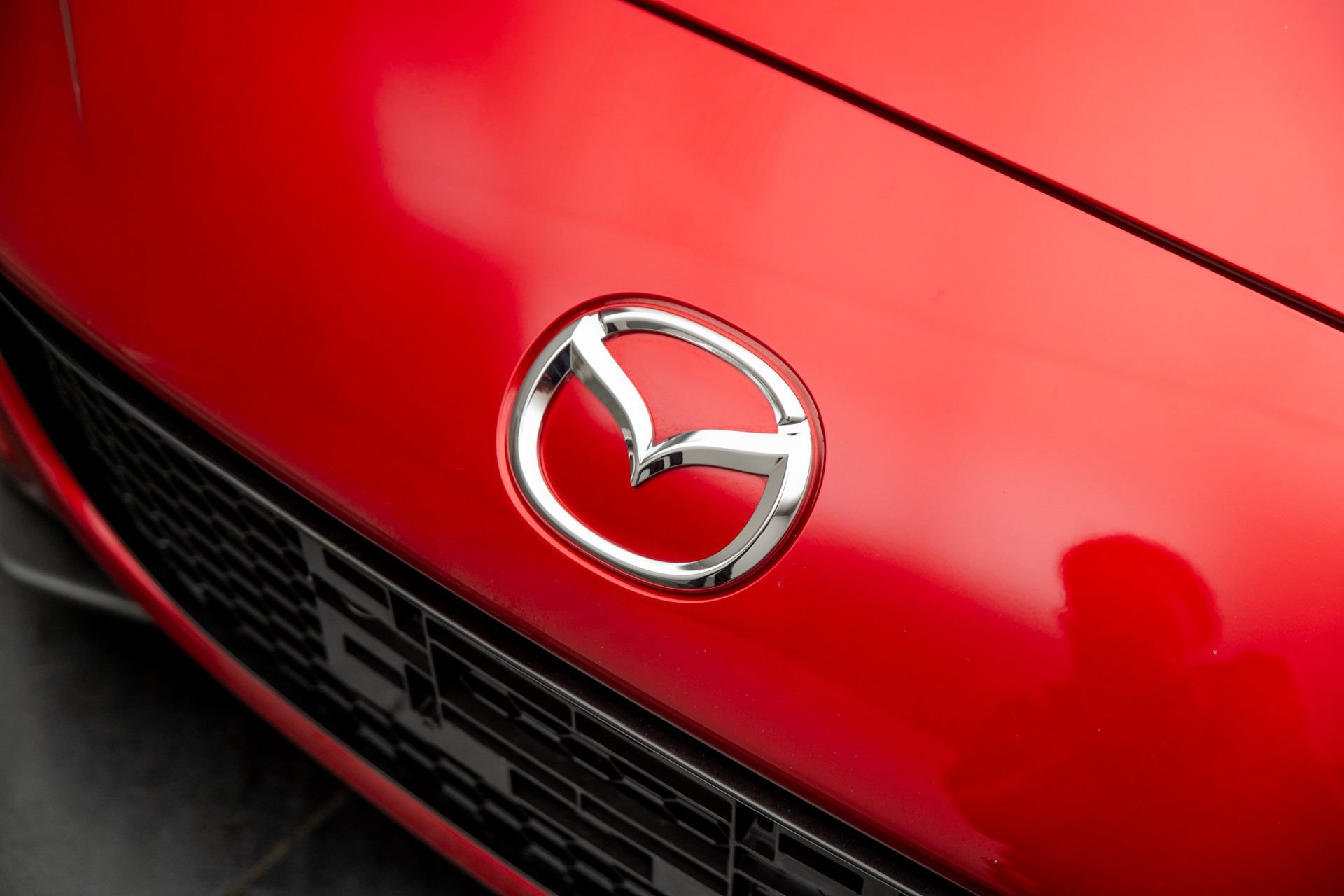 Used 2024 MAZDA MX-5 Miata RF Grand Touring RWD image 34
