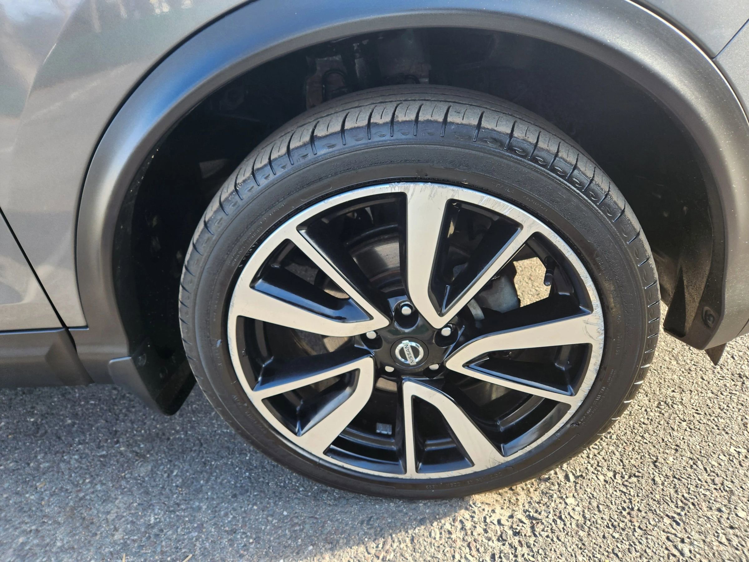 Used 2018 Nissan Rogue Sport SL w/ SL Premium Package image 6