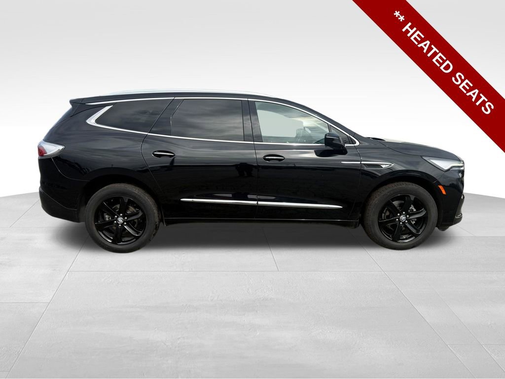 Used 2023 Buick Enclave Essence w/ Sport Touring Edition image 9
