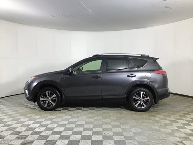 Used 2016 Toyota RAV4 XLE AWD/4WD image 4
