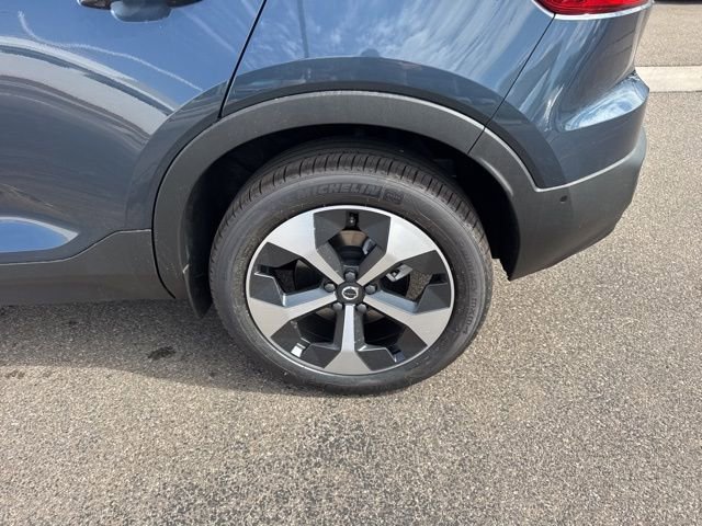 New 2026 Volvo XC40 B4 Plus w/ Protection Package FWD image 9
