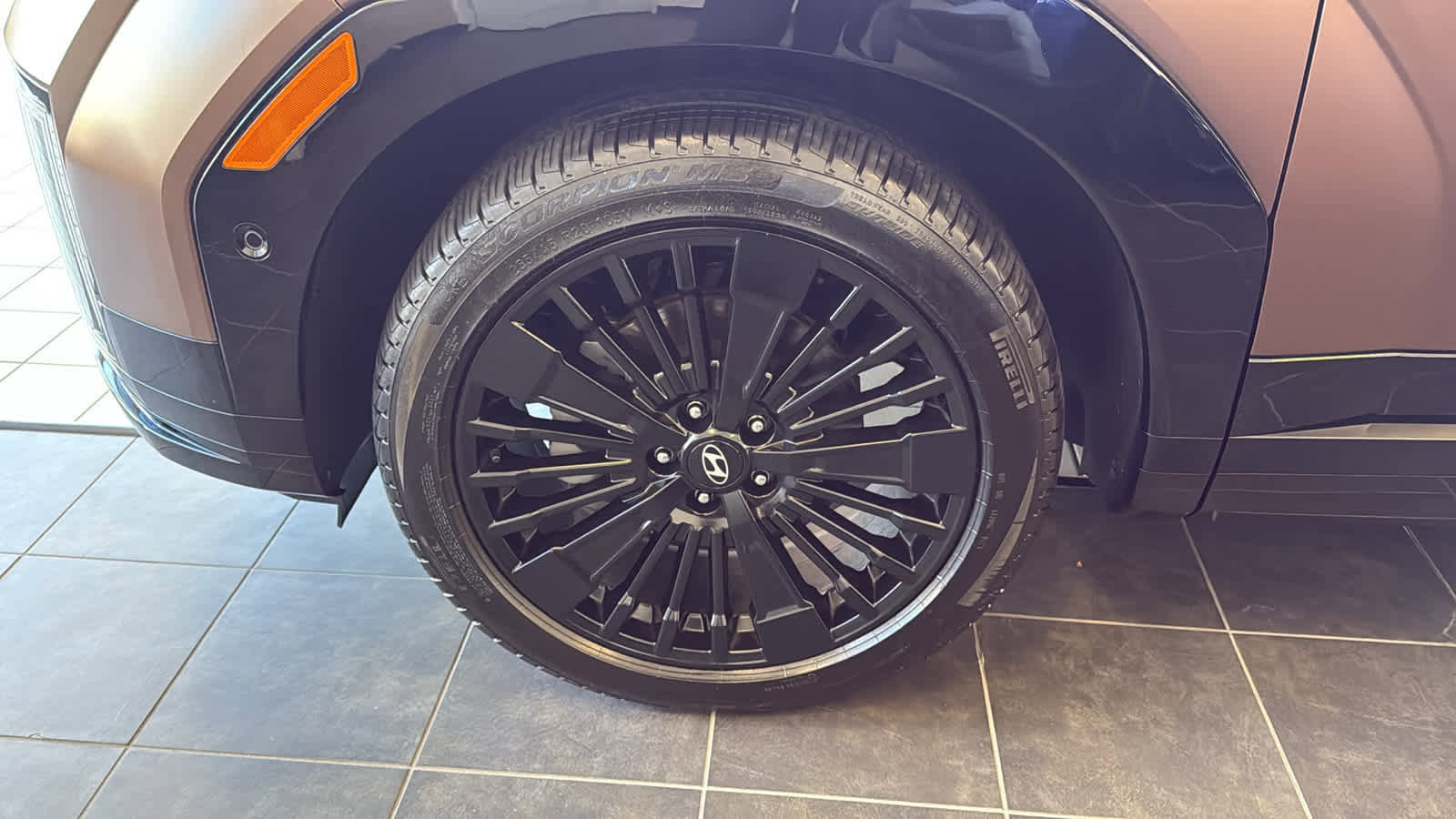 Used 2024 Hyundai Santa Fe Calligraphy image 7