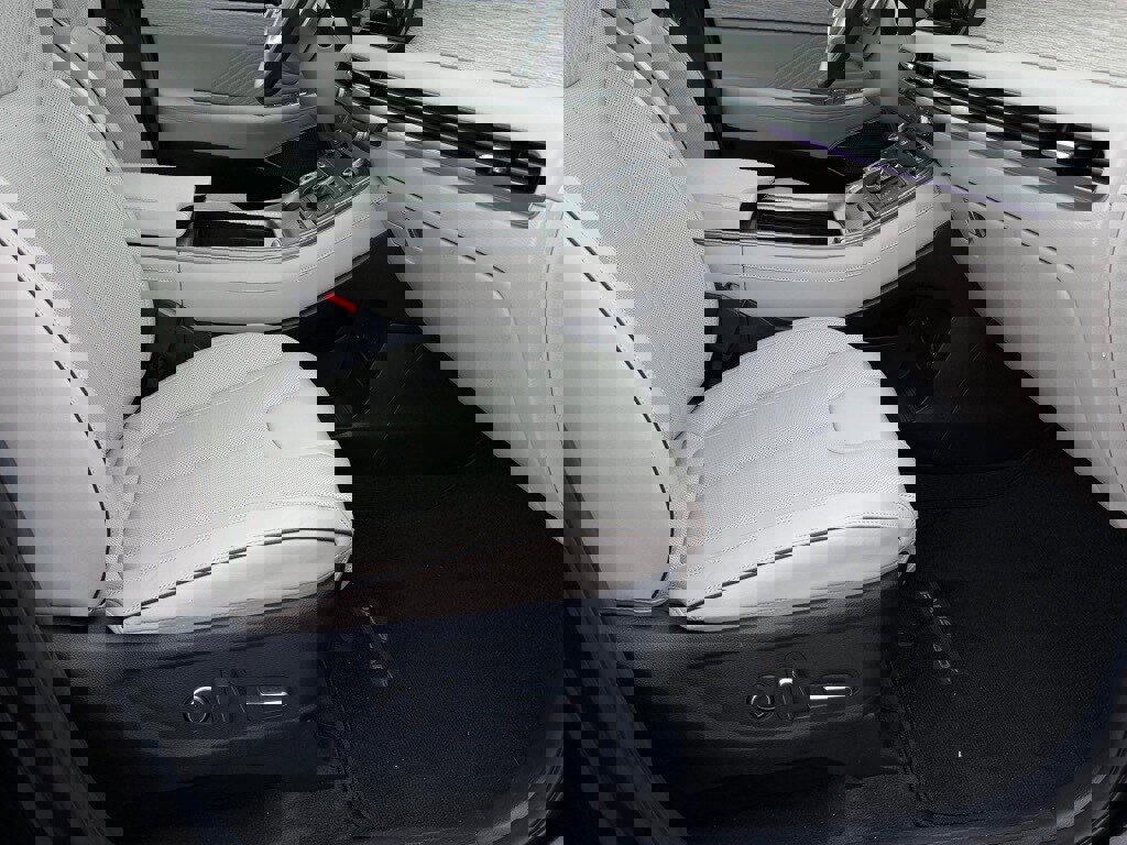 Used 2024 Hyundai Palisade Calligraphy image 26