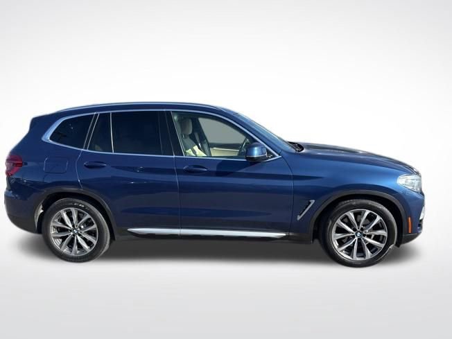 Used 2018 BMW X3 xDrive30i w/ Convenience Package image 4