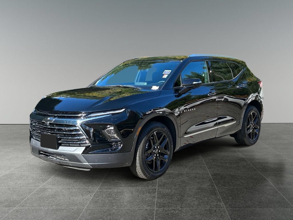 New 2025 Chevrolet Blazer Premier w/ Driver Confidence II Package AWD/4WD image 3