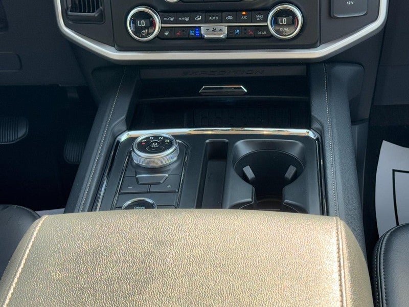 Used 2024 Ford Expedition Max XLT AWD/4WD image 19
