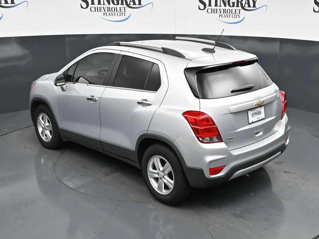 Used 2020 Chevrolet Trax LT w/ Driver Confidence Package FWD image 22