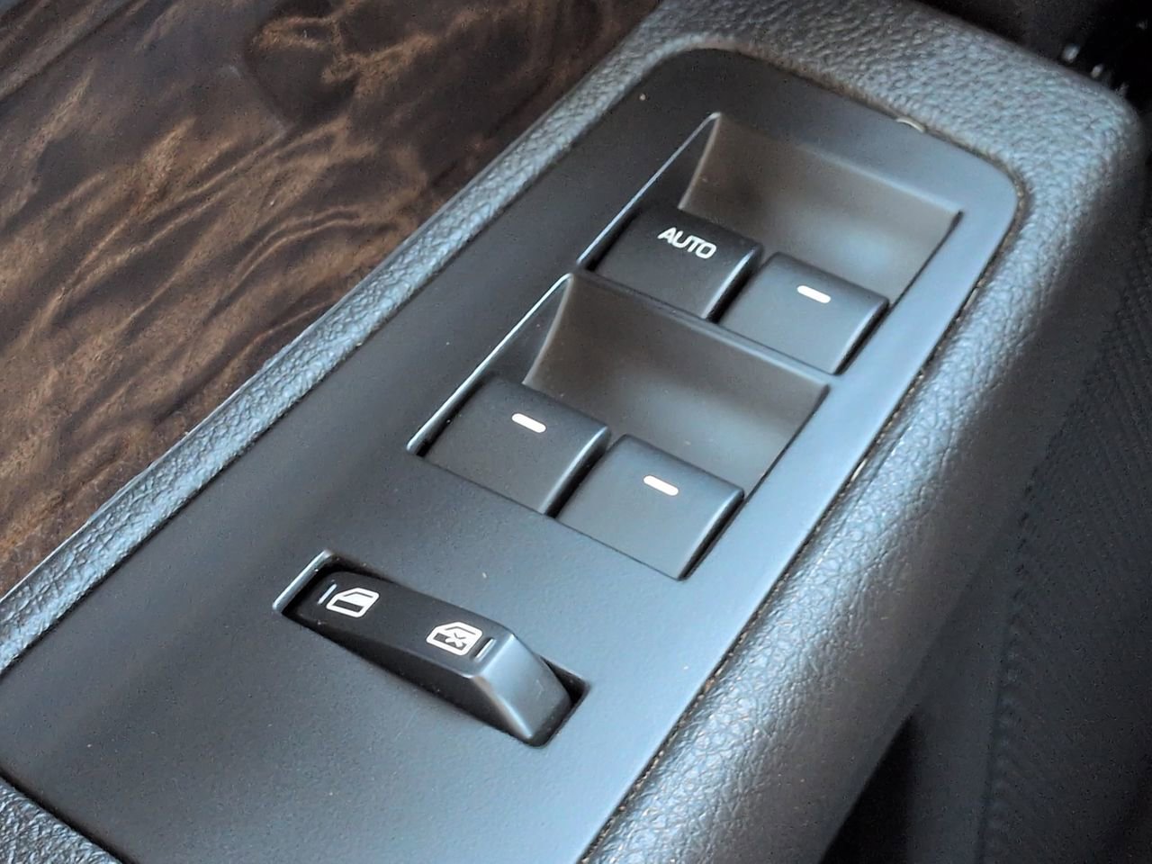 Used 2014 Ford Flex Limited w/ Equipment Group 301A FWD image 21