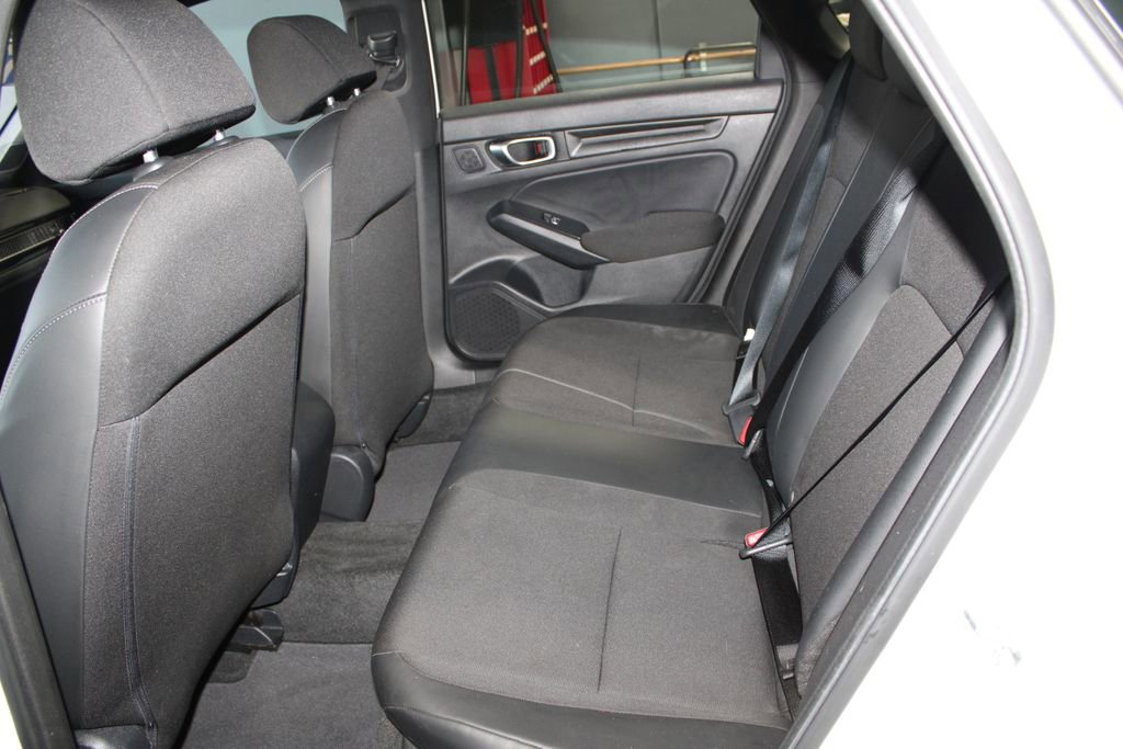 Used 2023 Honda Civic Sport image 18
