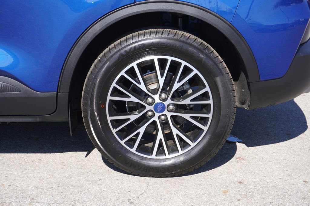 Used 2022 Ford Escape SE FWD image 11