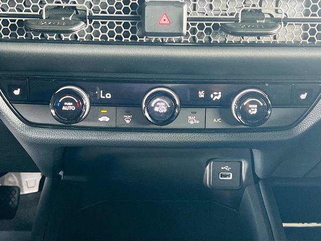 Used 2025 Honda HR-V Sport image 23