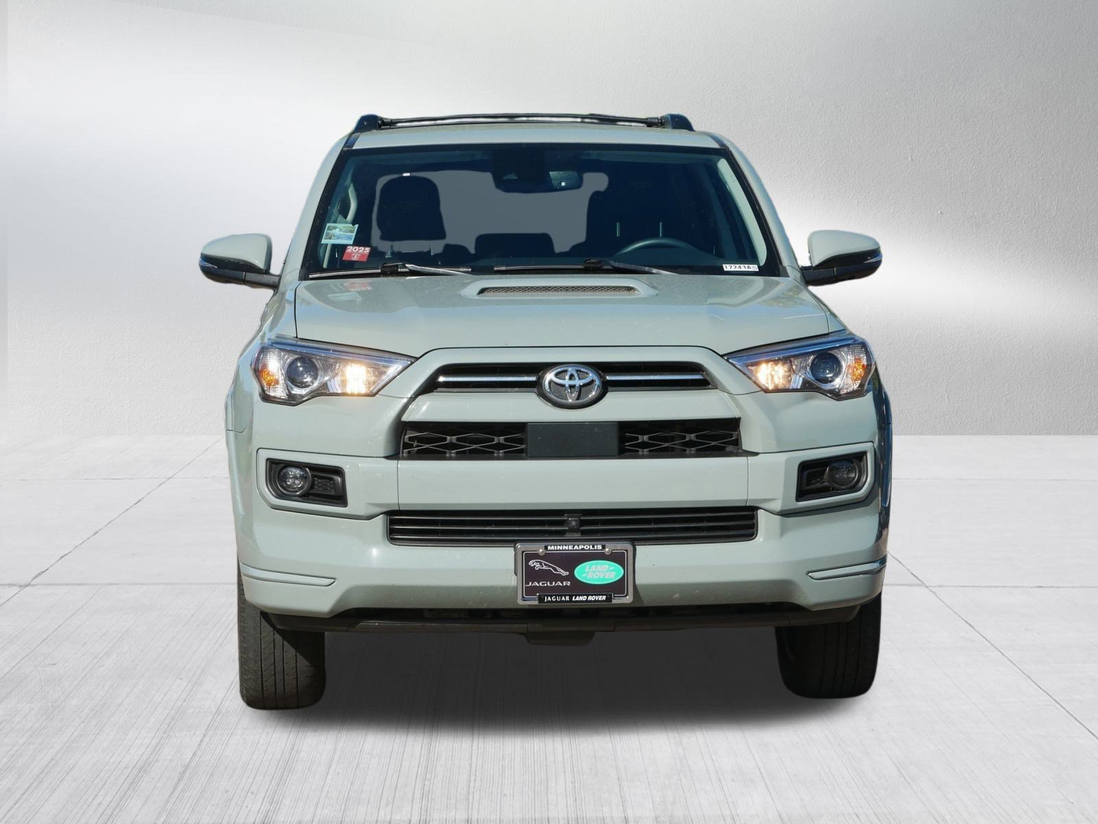 Used 2022 Toyota 4Runner TRD Sport image 2