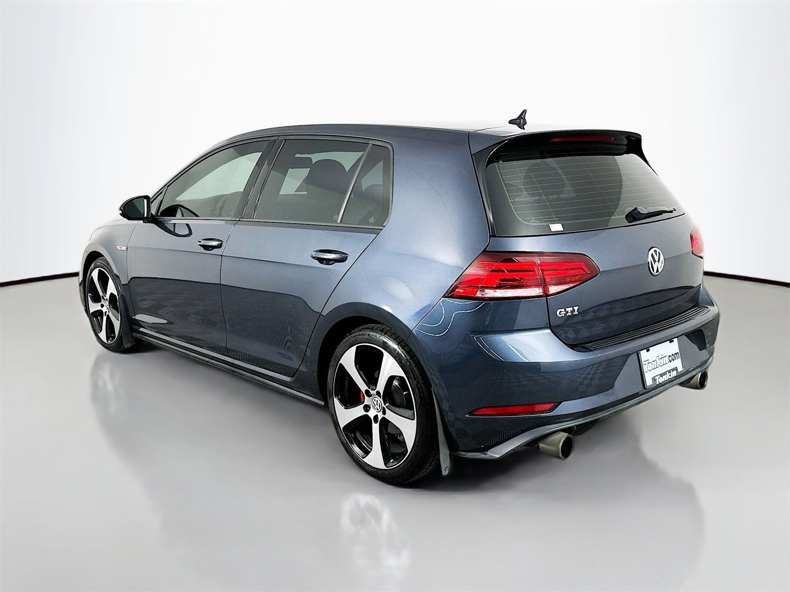 Used 2018 Volkswagen Golf 4-Door image 5