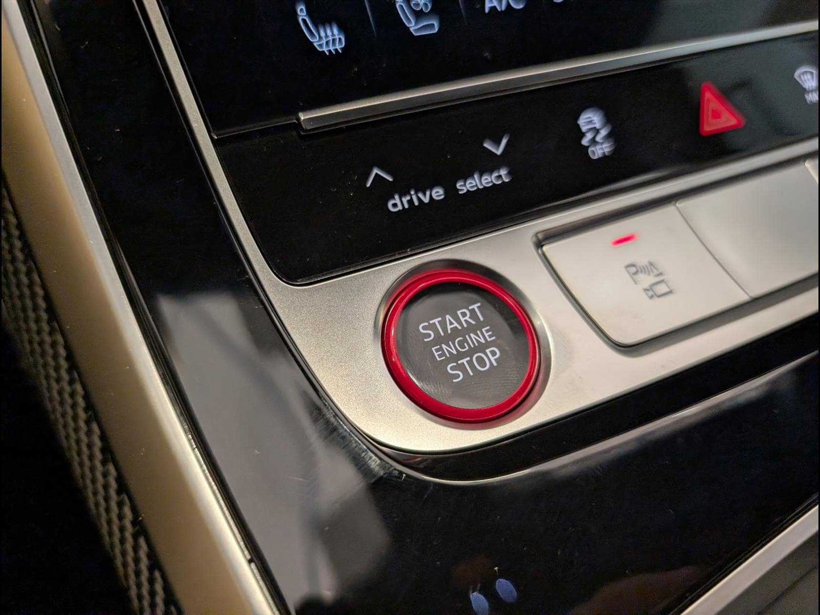 New 2026 Audi SQ7 Premium Plus image 13