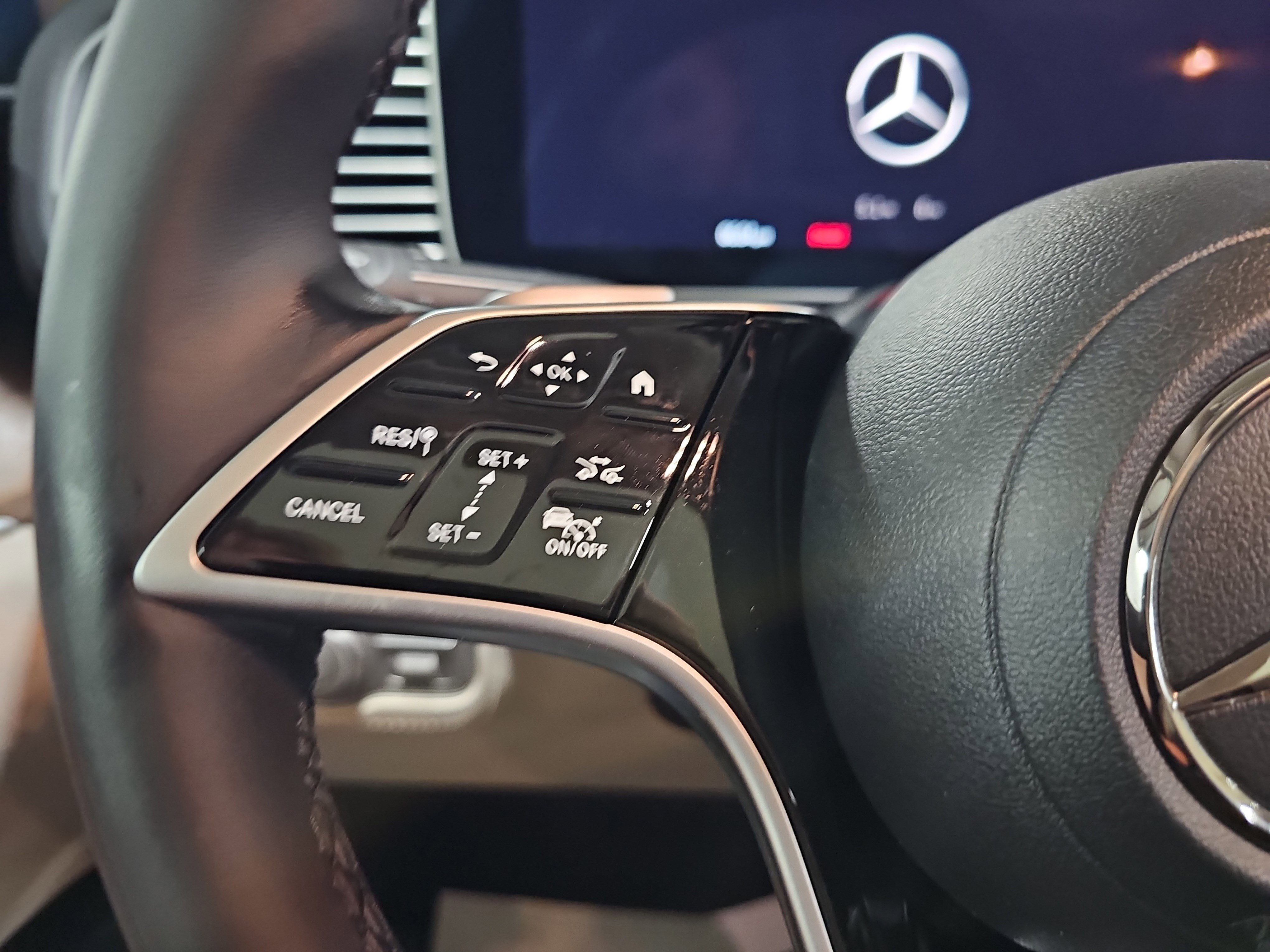 New 2026 Mercedes-Benz GLE 450 4MATIC Coupe image 18