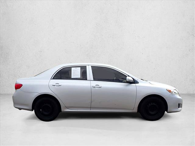 Used 2009 Toyota Corolla LE FWD image 4