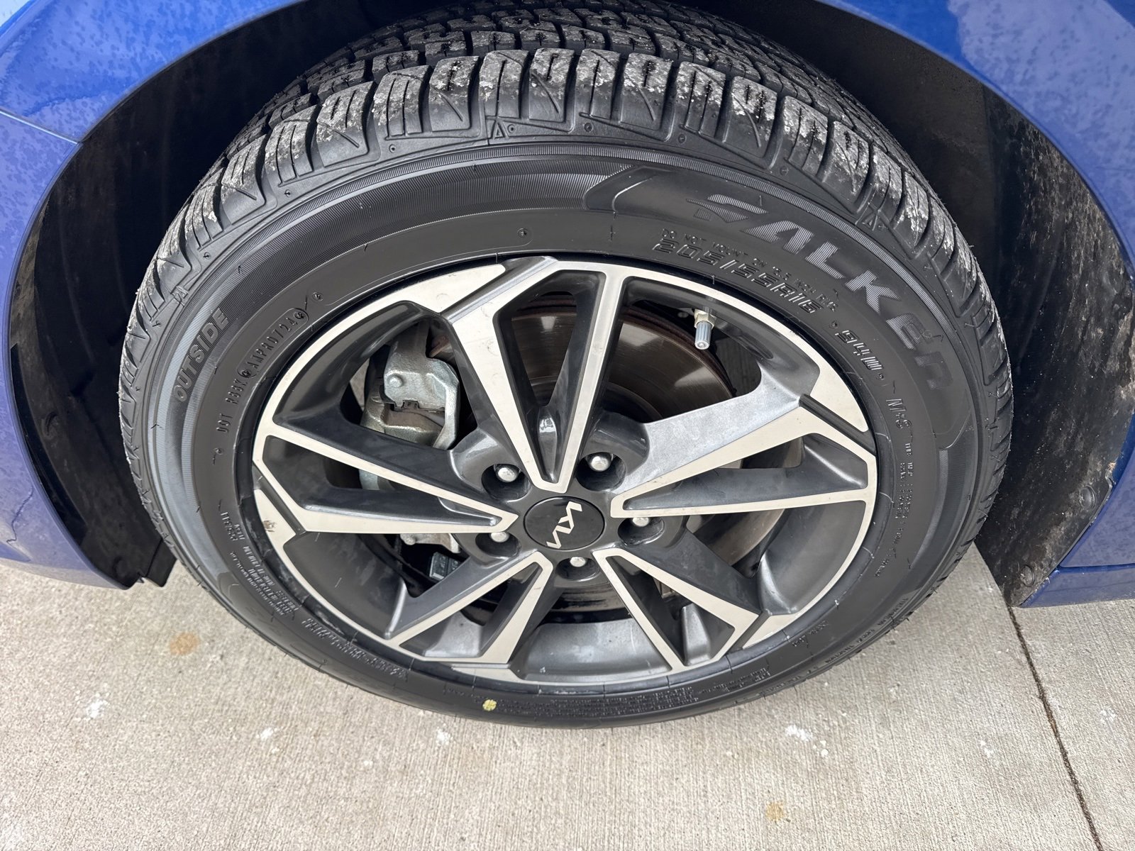 Used 2024 Kia Forte LXS image 16