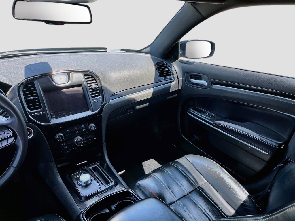 Used 2022 Chrysler 300 S RWD image 24